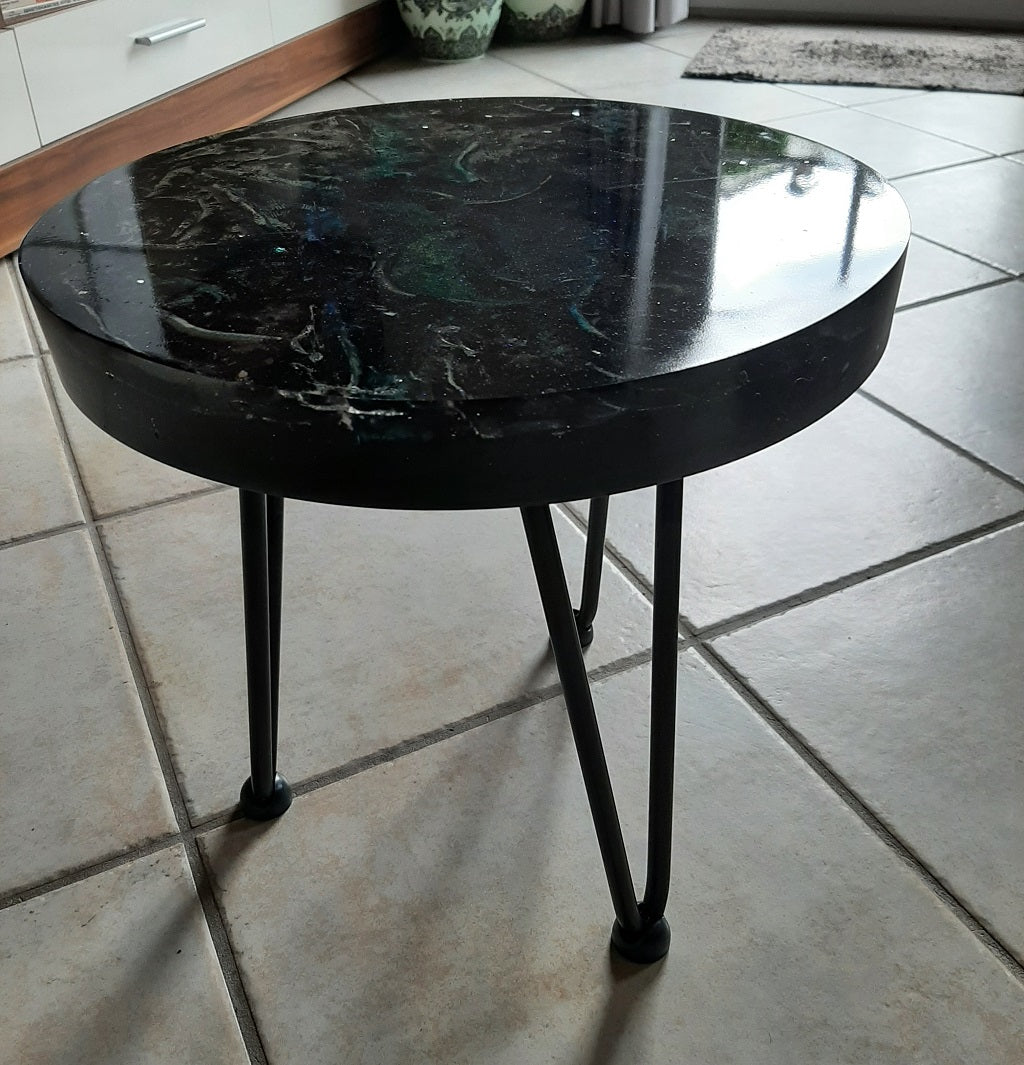 Kunstmöbel-Kaffeetisch